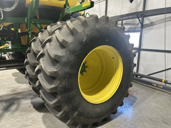 Used 2019 John Deere 1870 Air Drills and Seeders at Horizon Ag & Turf in Lloydminster, AB - Photo42