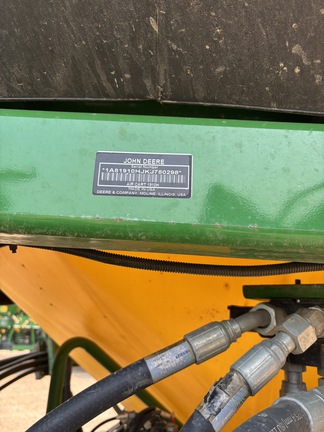 Used 2019 John Deere 1870 Air Drills and Seeders at Horizon Ag & Turf in Lloydminster, AB - Photo10