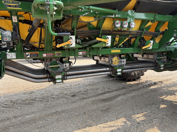 Used 2019 John Deere 1870 Air Drills and Seeders at Horizon Ag & Turf in Lloydminster, AB - Photo4