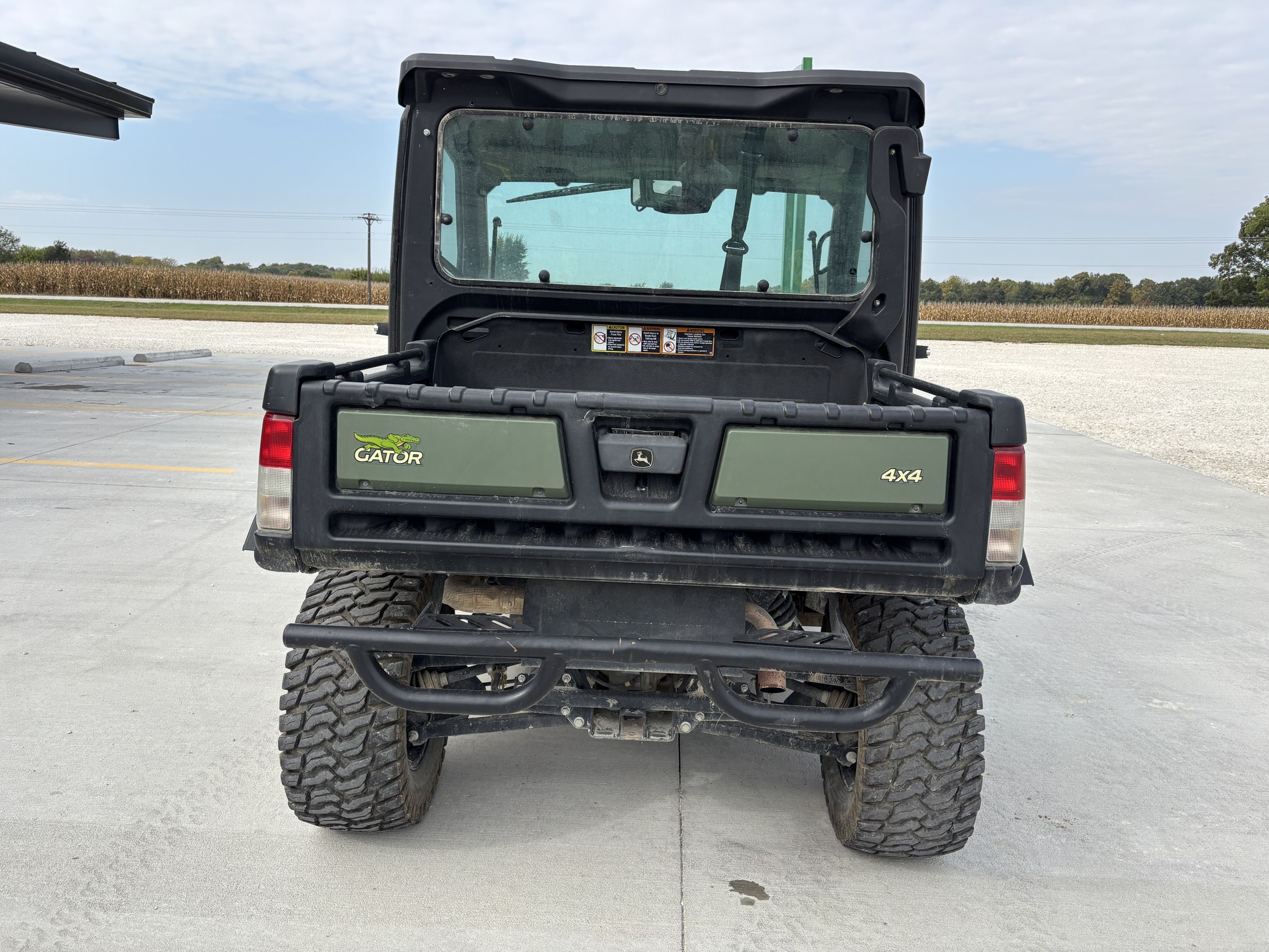  2023 John Deere XUV 835R at Heritage Tractor in Rockport, IL