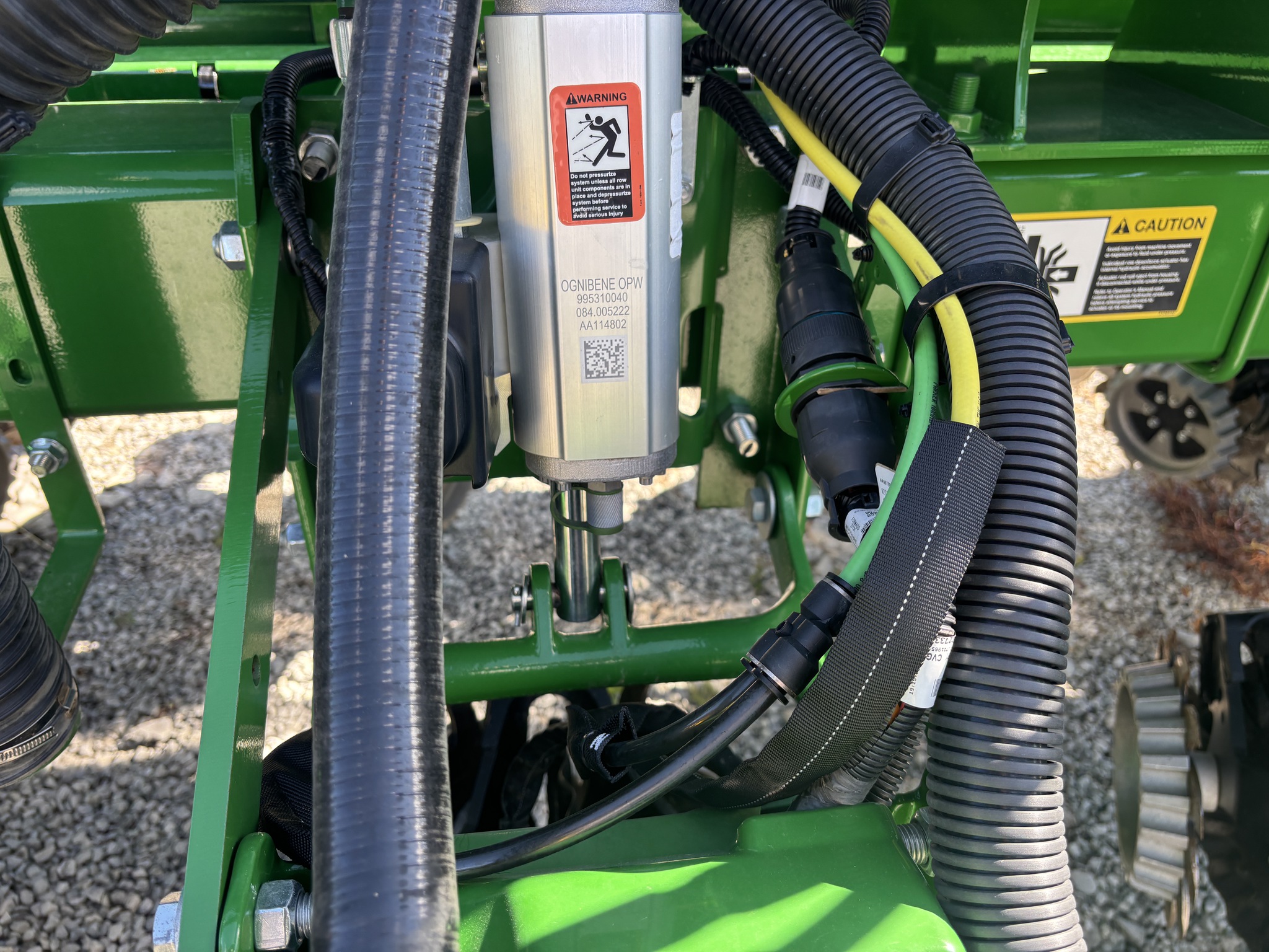 Used 2025 John Deere 1775 Planters: Drawn at Koenig Equipment in Urbana, OH - PhotoXL15