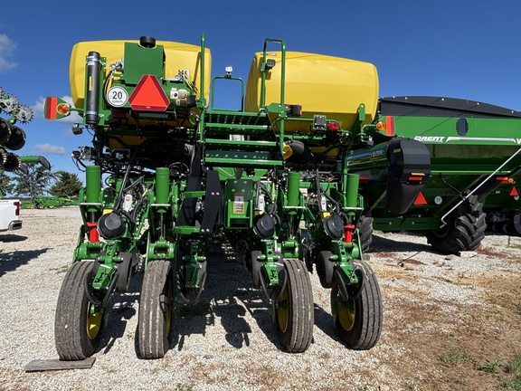 Used 2025 John Deere 1775 Planters: Drawn at Koenig Equipment in Urbana, OH - Photo5