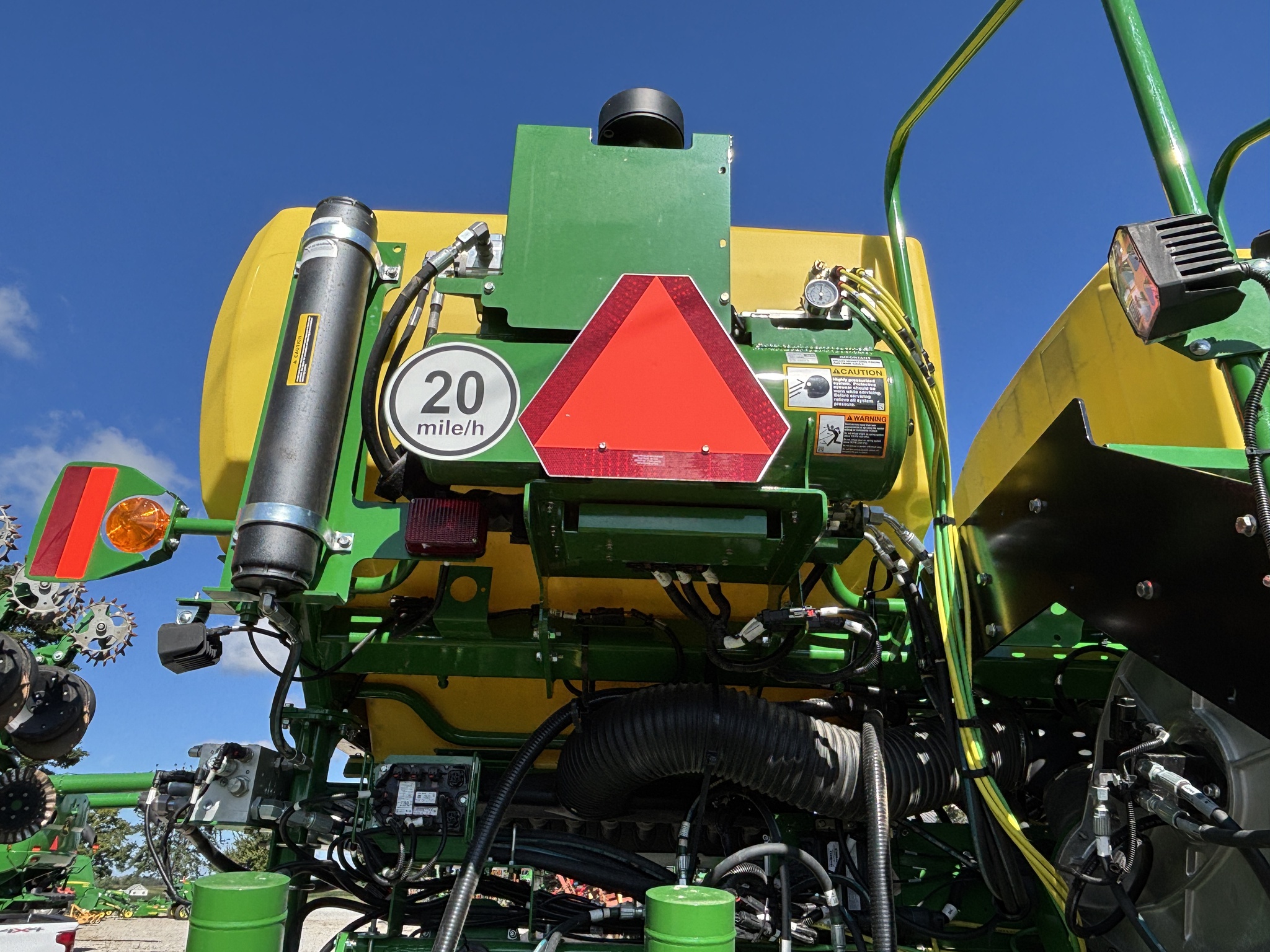 Used 2025 John Deere 1775 Planters: Drawn at Koenig Equipment in Urbana, OH - PhotoXL9