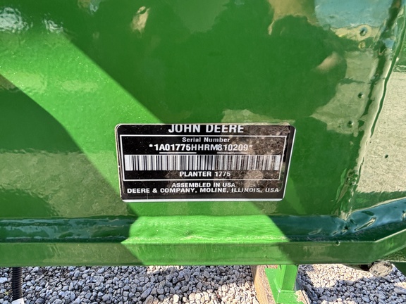 Used 2025 John Deere 1775 Planters: Drawn at Koenig Equipment in Urbana, OH - Photo16