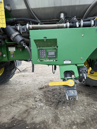 Used 2018 John Deere R4045 Self Propelled Sprayers at Horizon Ag & Turf in Edmonton West, AB - Photo11