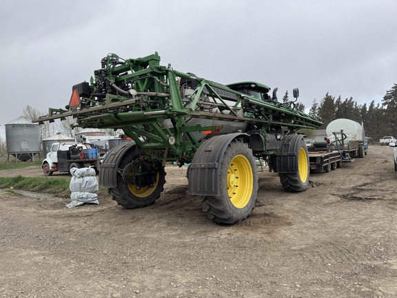 Used 2018 John Deere R4045 Self Propelled Sprayers at Horizon Ag & Turf in Edmonton West, AB - Photo4