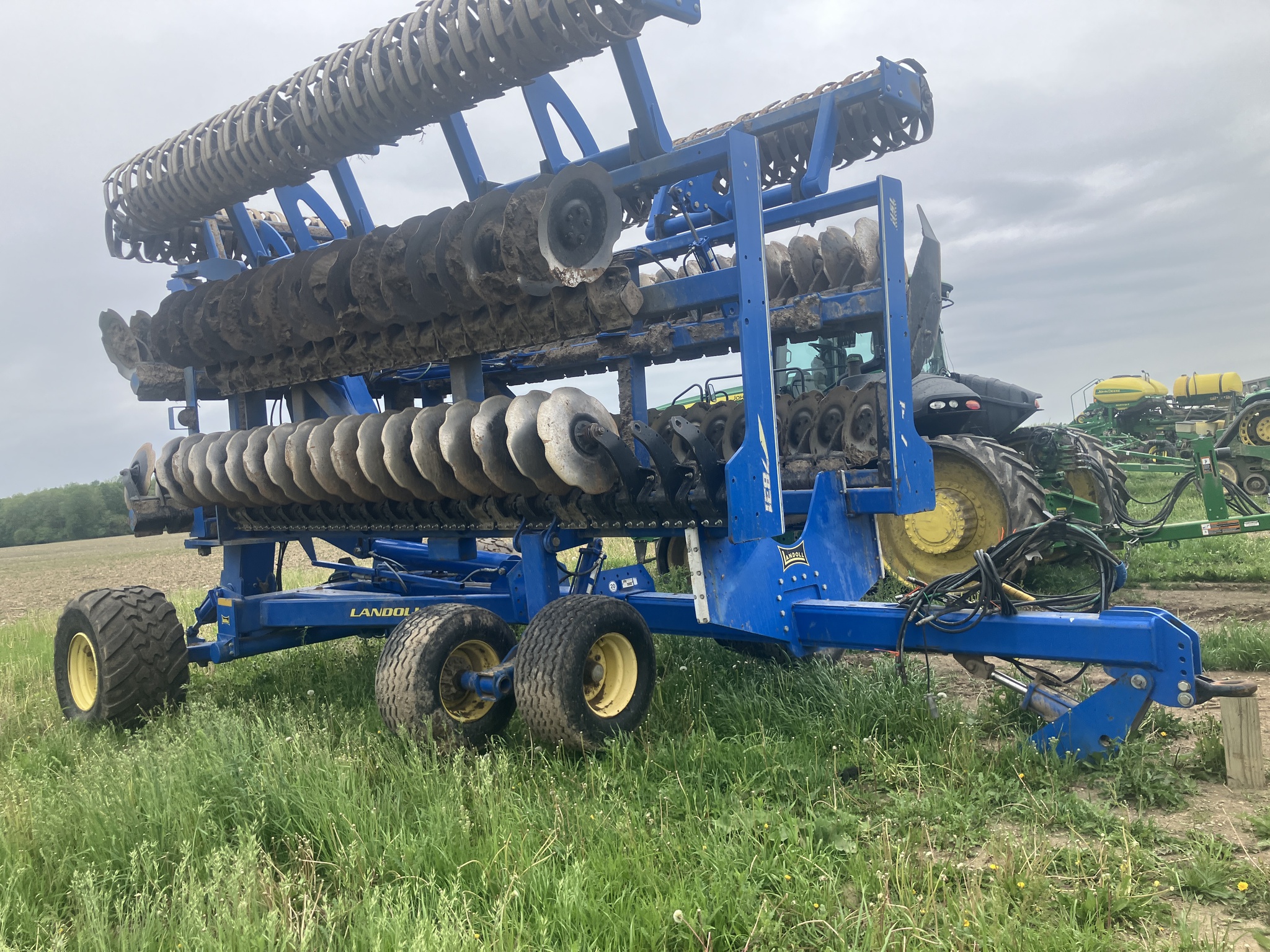 2015 Landoll 7831-40