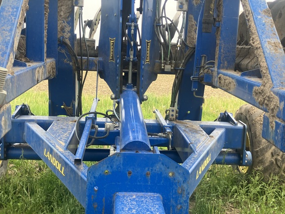 Photo of 2015 Landoll 7831-40