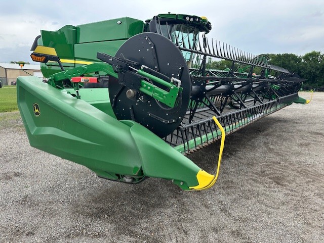  2021 John Deere HD35R at Heritage Tractor in Baldwin City, KS