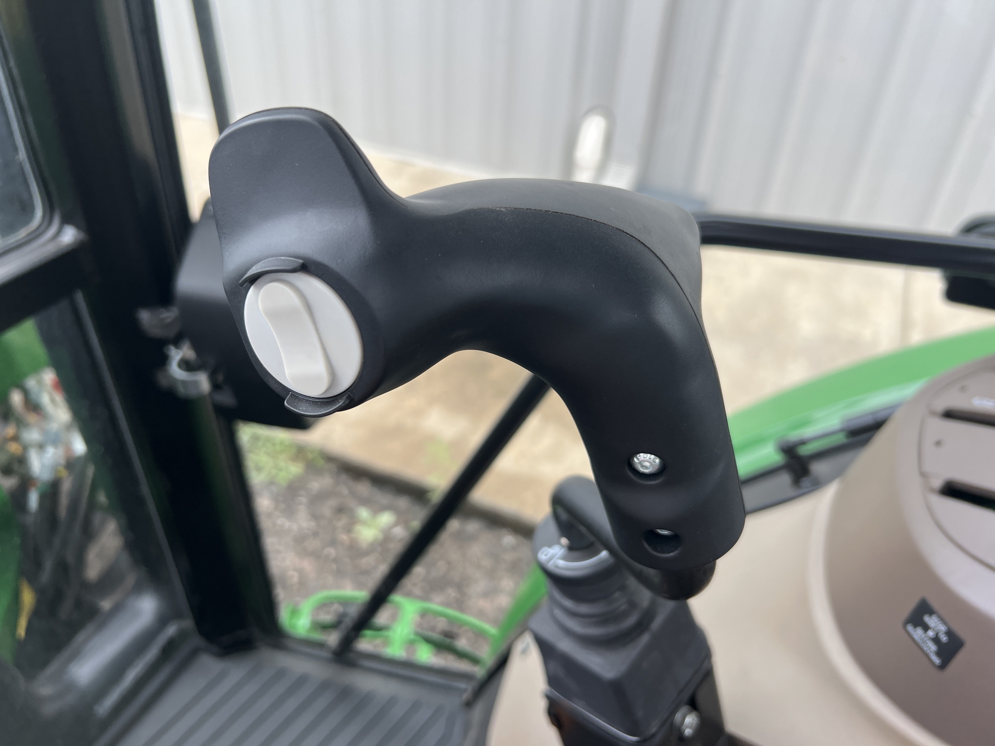 2024 John Deere 5060E Premium Cab Image 12