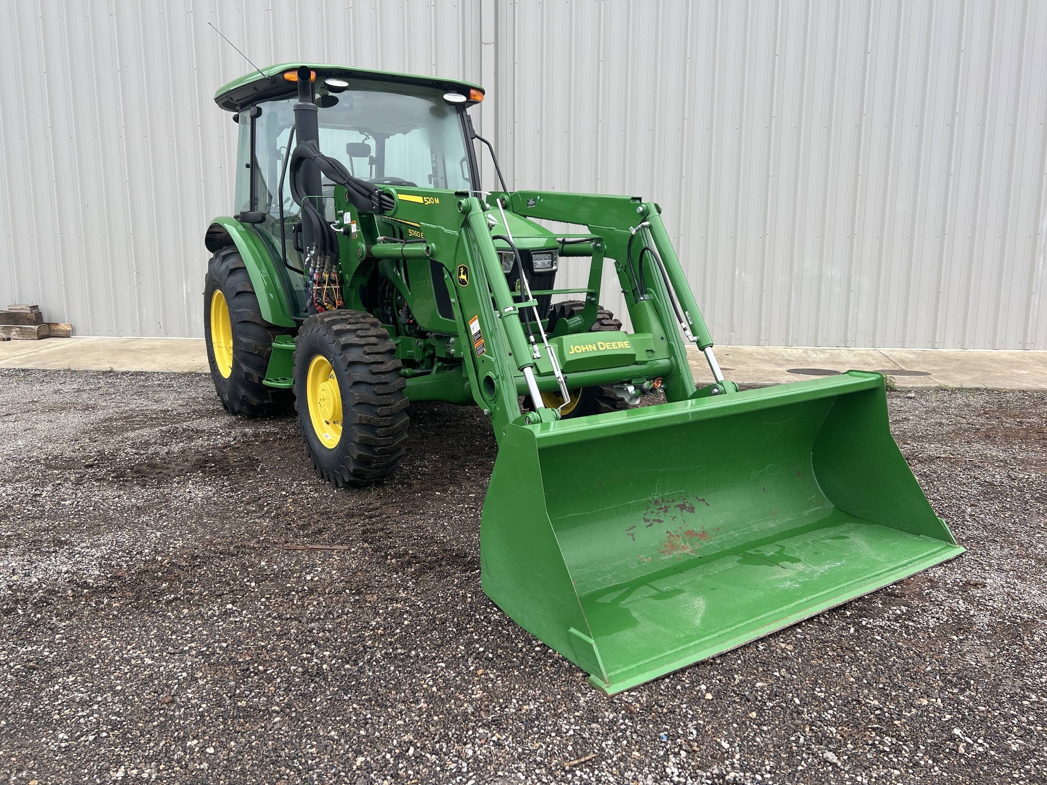 2024 John Deere 5060E Premium Cab Image 4
