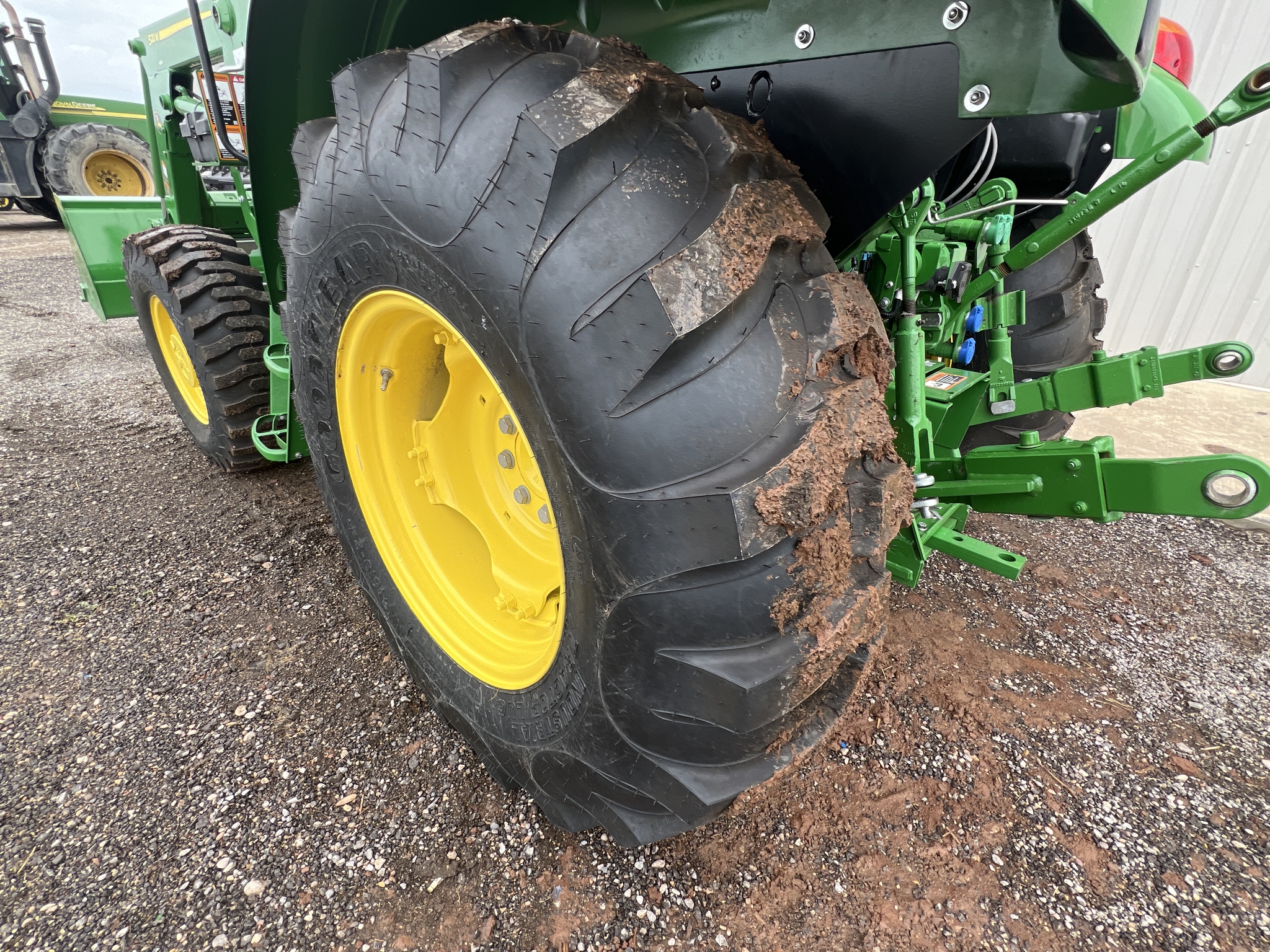 2024 John Deere 5060E Premium Cab Image 27