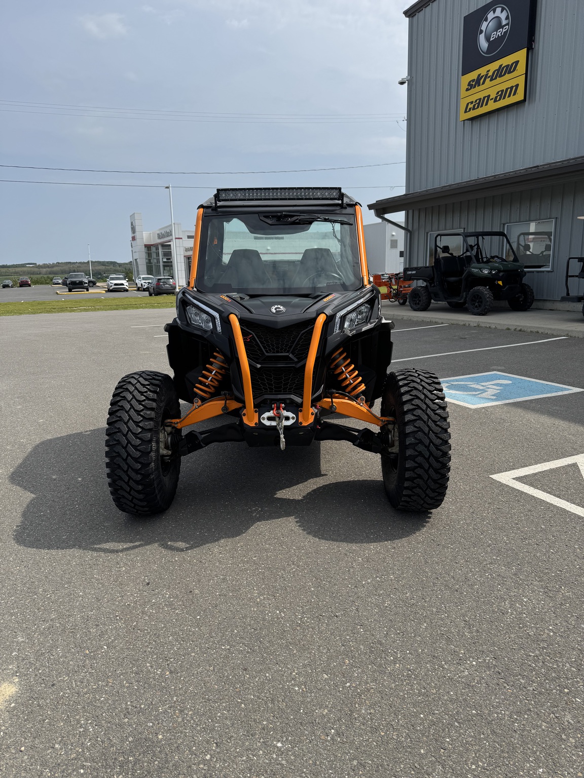 2020 Can-Am MAVERICK SPORT XRC 1000R Image 8