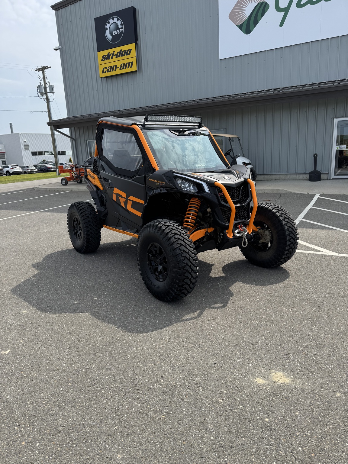2020 Can-Am MAVERICK SPORT XRC 1000R Image 7