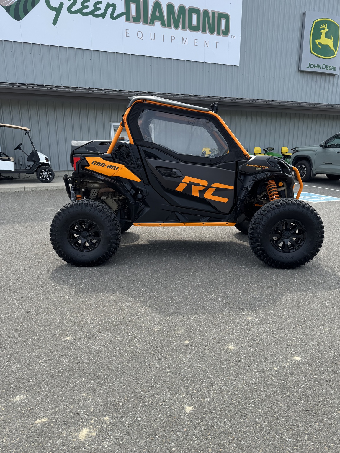 2020 Can-Am MAVERICK SPORT XRC 1000R Image 5