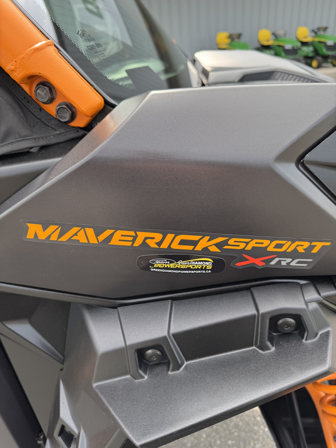 2020 Can-Am MAVERICK SPORT XRC 1000R Image 9