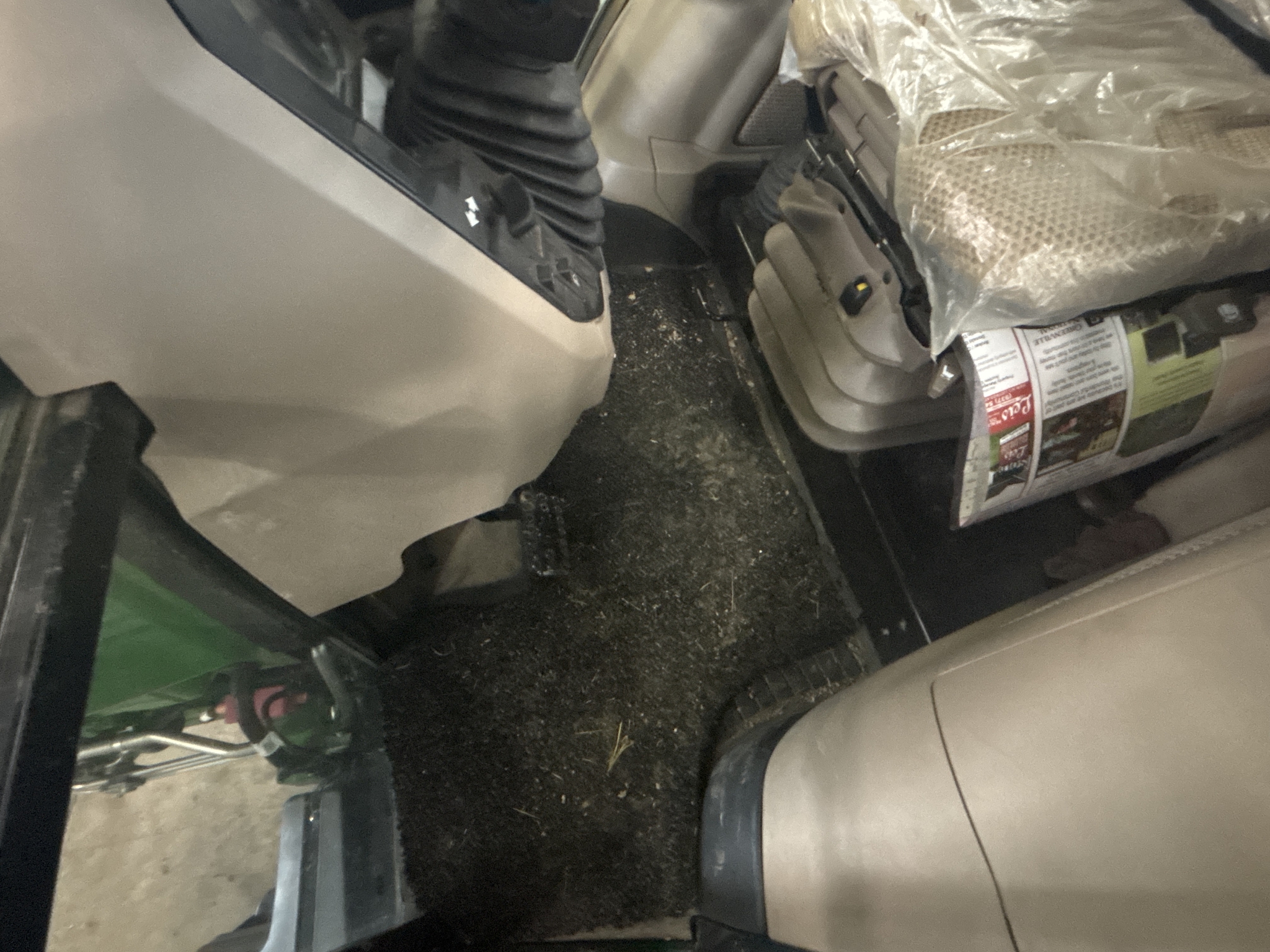 Used 2024 John Deere 6105E Cab Utility Tractors at Koenig Equipment in Greenville, OH - PhotoXL11