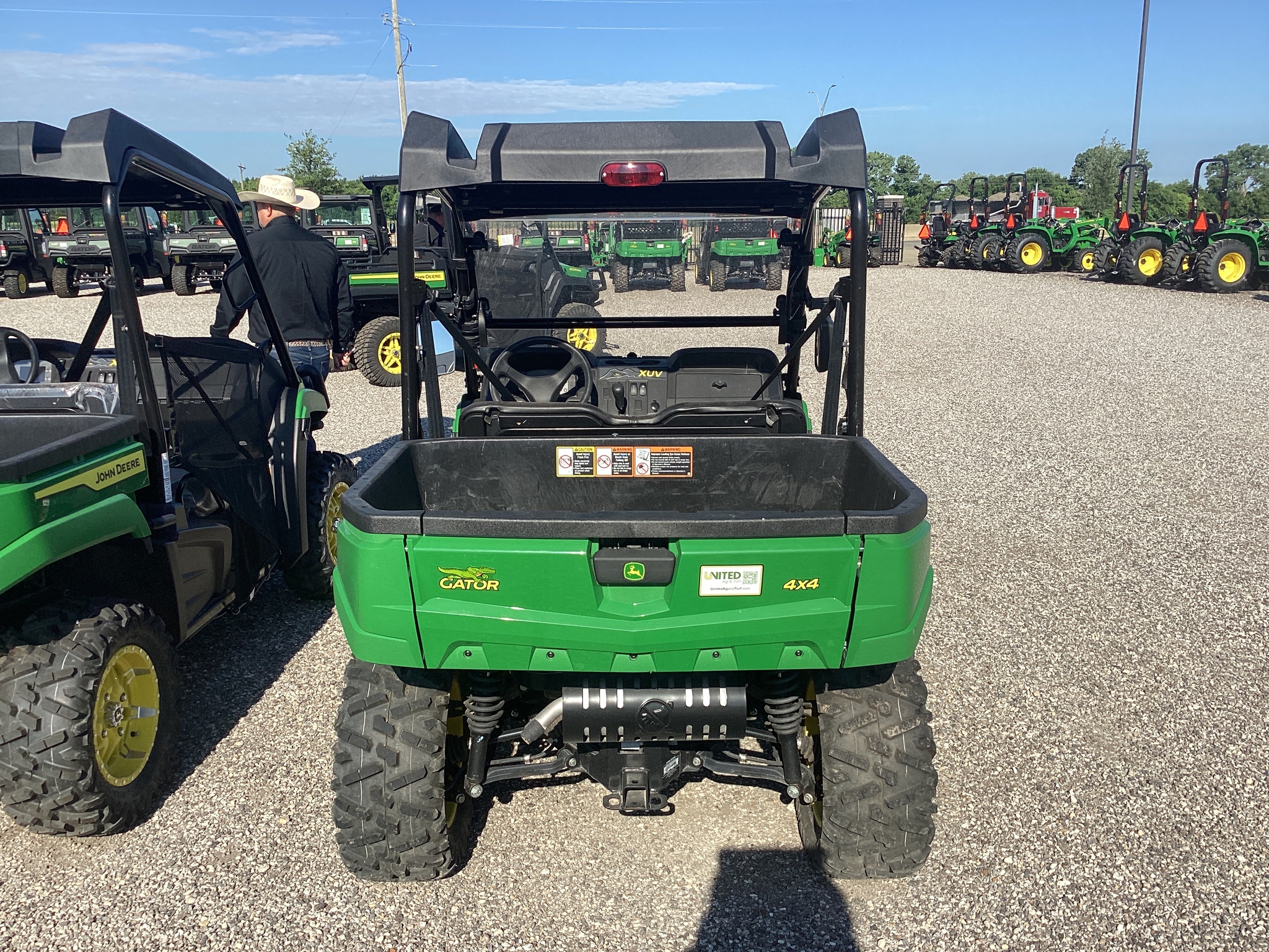 2024 John Deere 590M Image 3