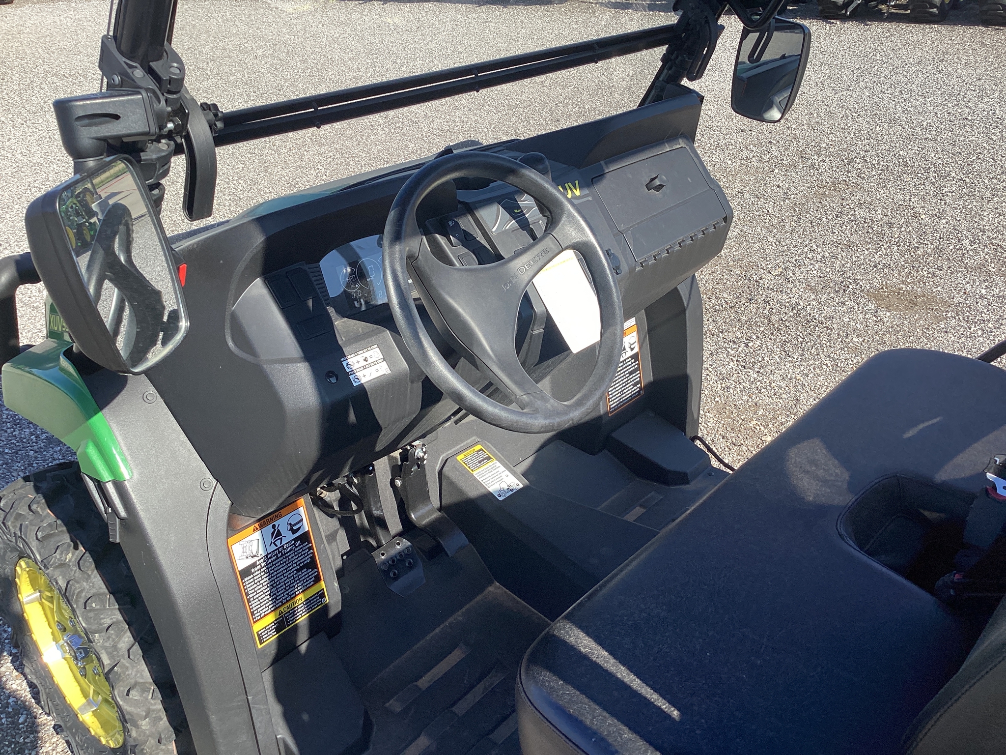 2024 John Deere 590M Image 6