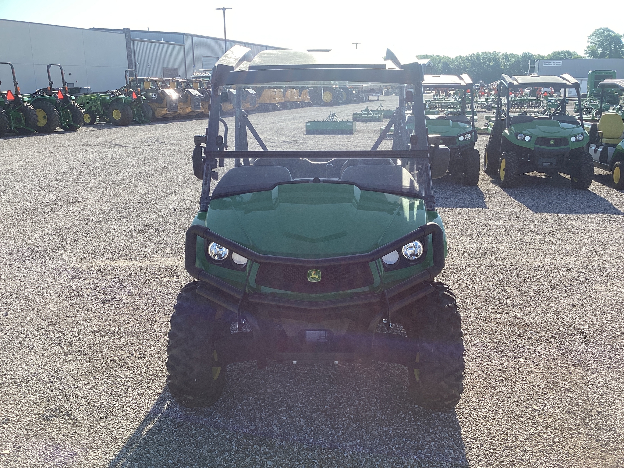 2024 John Deere 590M Image 4