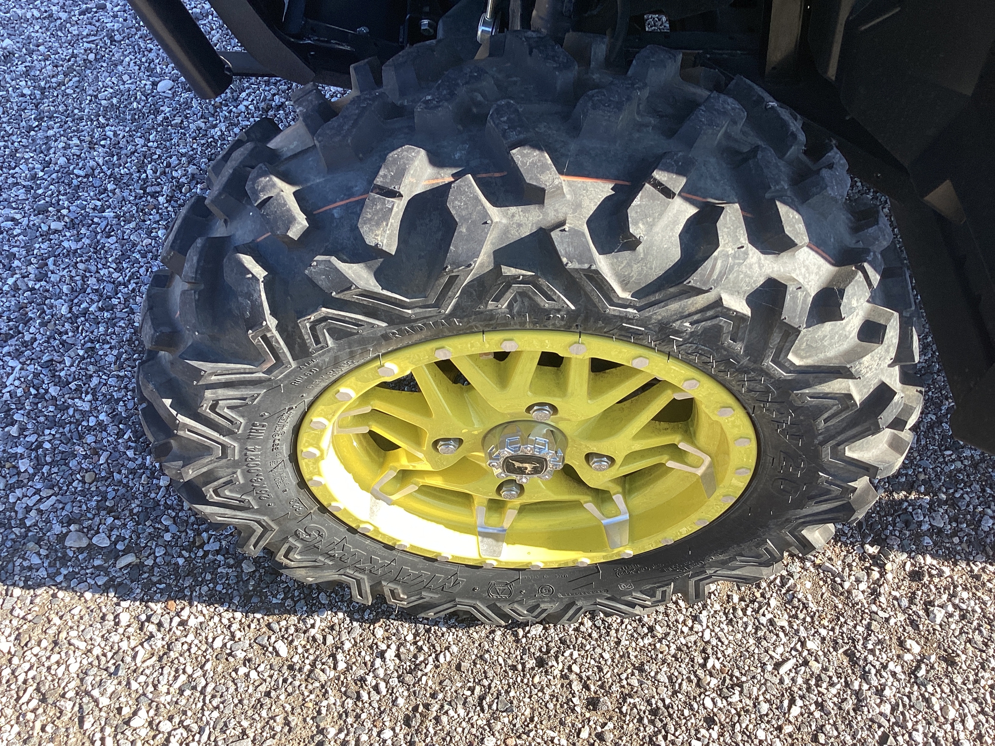 2024 John Deere 590M Image 10