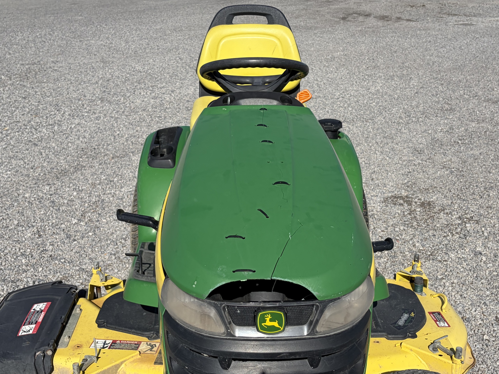 2012 John Deere X320 Image 9
