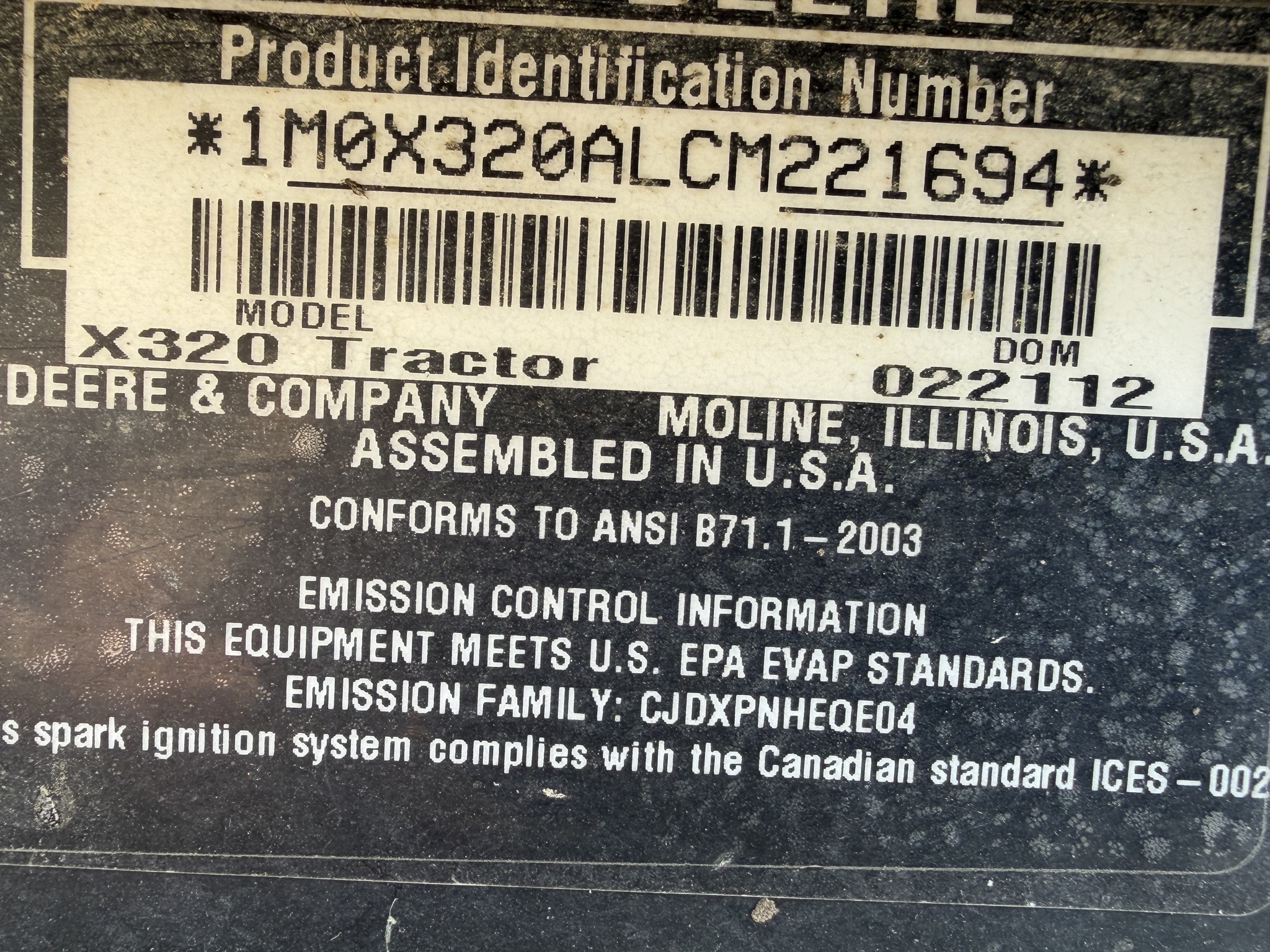 2012 John Deere X320 Image 13