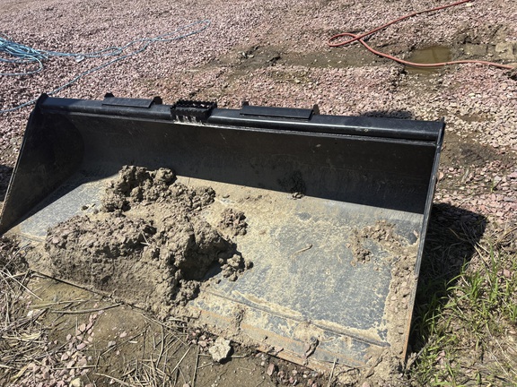 2024 John Deere 330G - Photo7