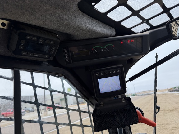 2024 John Deere 330G - Photo28