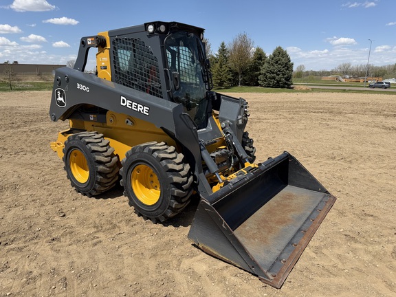 2024 John Deere 330G - Photo1