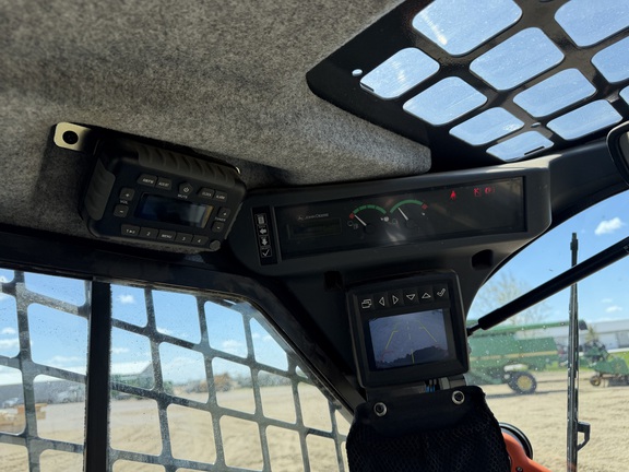 2024 John Deere 330G - Photo27