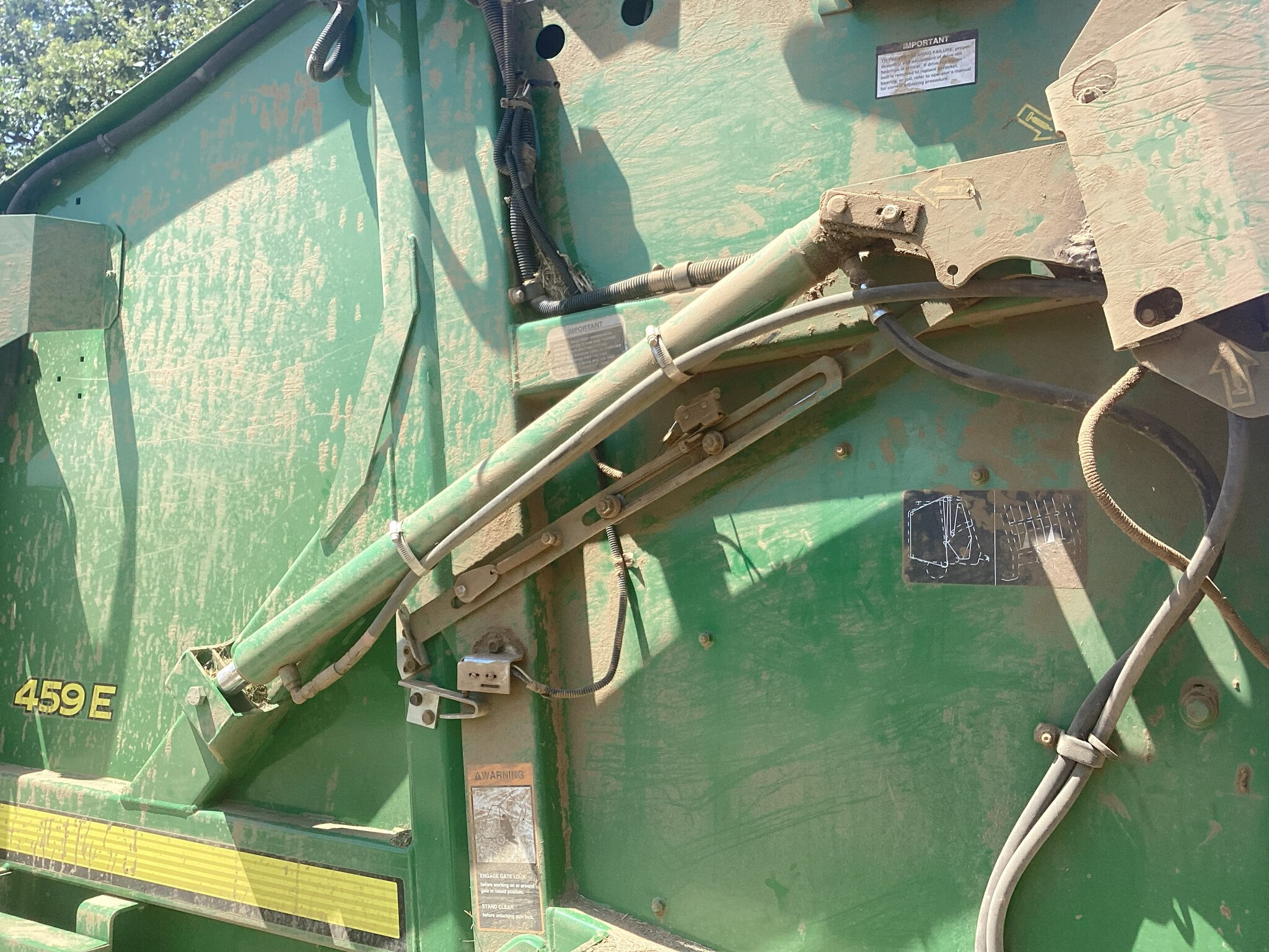 2016 John Deere 459 Image 15