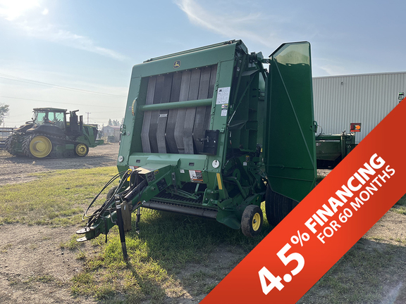 Photo of a 2016 John Deere 569