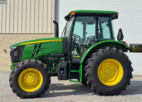 2024 John-Deere 5090E