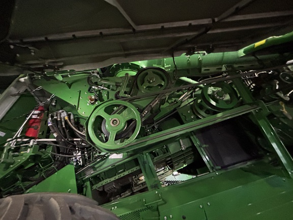 Used 2022 John Deere X9 1000 Combines at Horizon Ag & Turf in Wetaskiwin, AB - Photo25