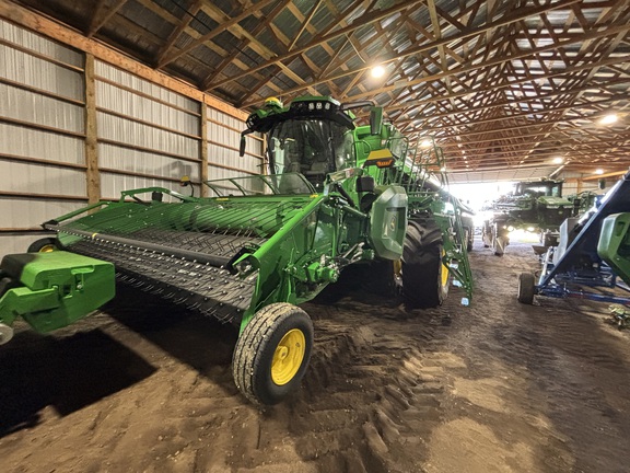 Used 2022 John Deere X9 1000 Combines at Horizon Ag & Turf in Wetaskiwin, AB - Photo2