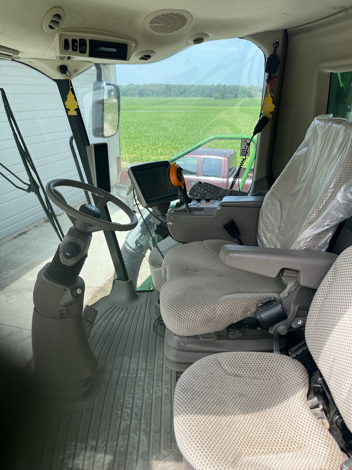 2013 John Deere S660 Image 6