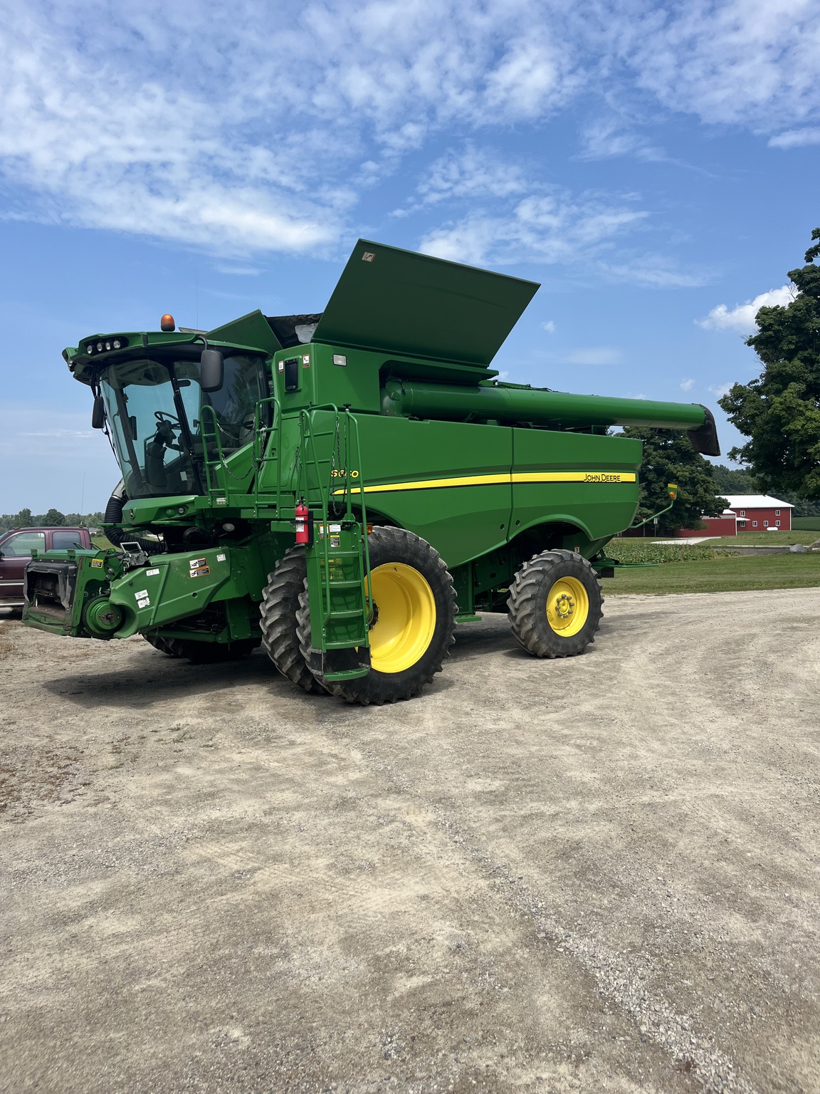 2013 John Deere S660 Image 2