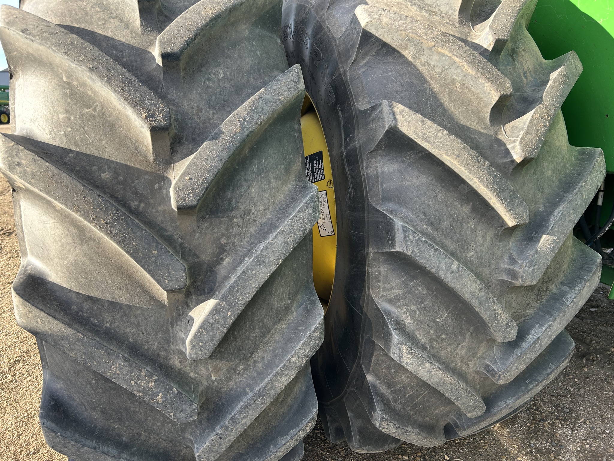 2015 John Deere S680 Image 15