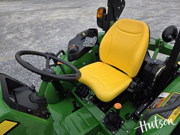 Photo of 2024 John Deere 5050E