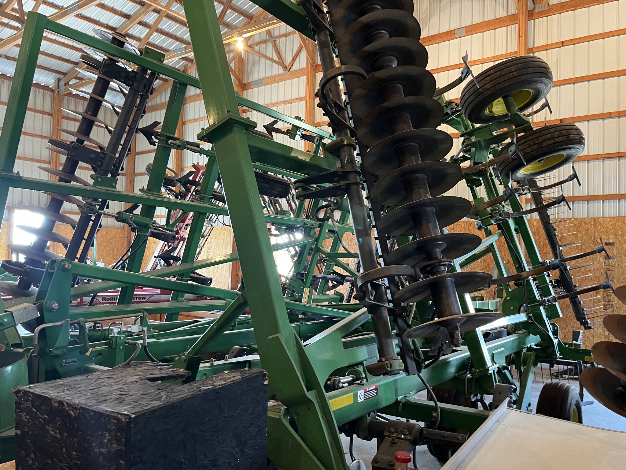 2009 John Deere 2310 Image 4