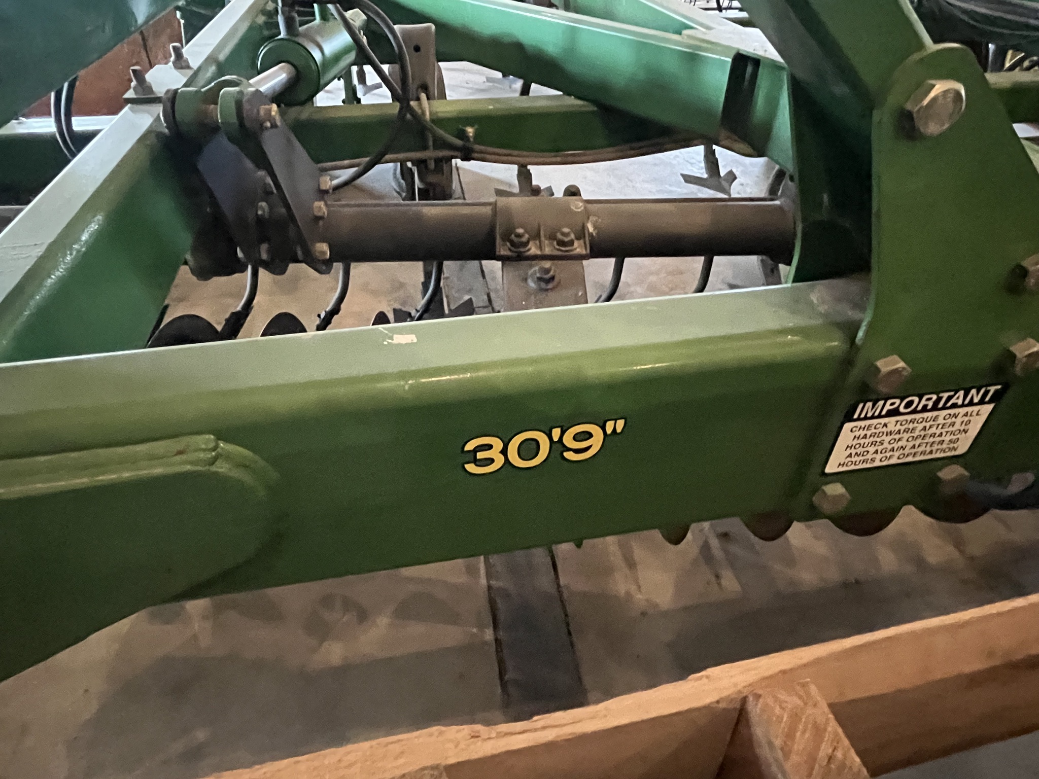 2009 John Deere 2310 Image 5