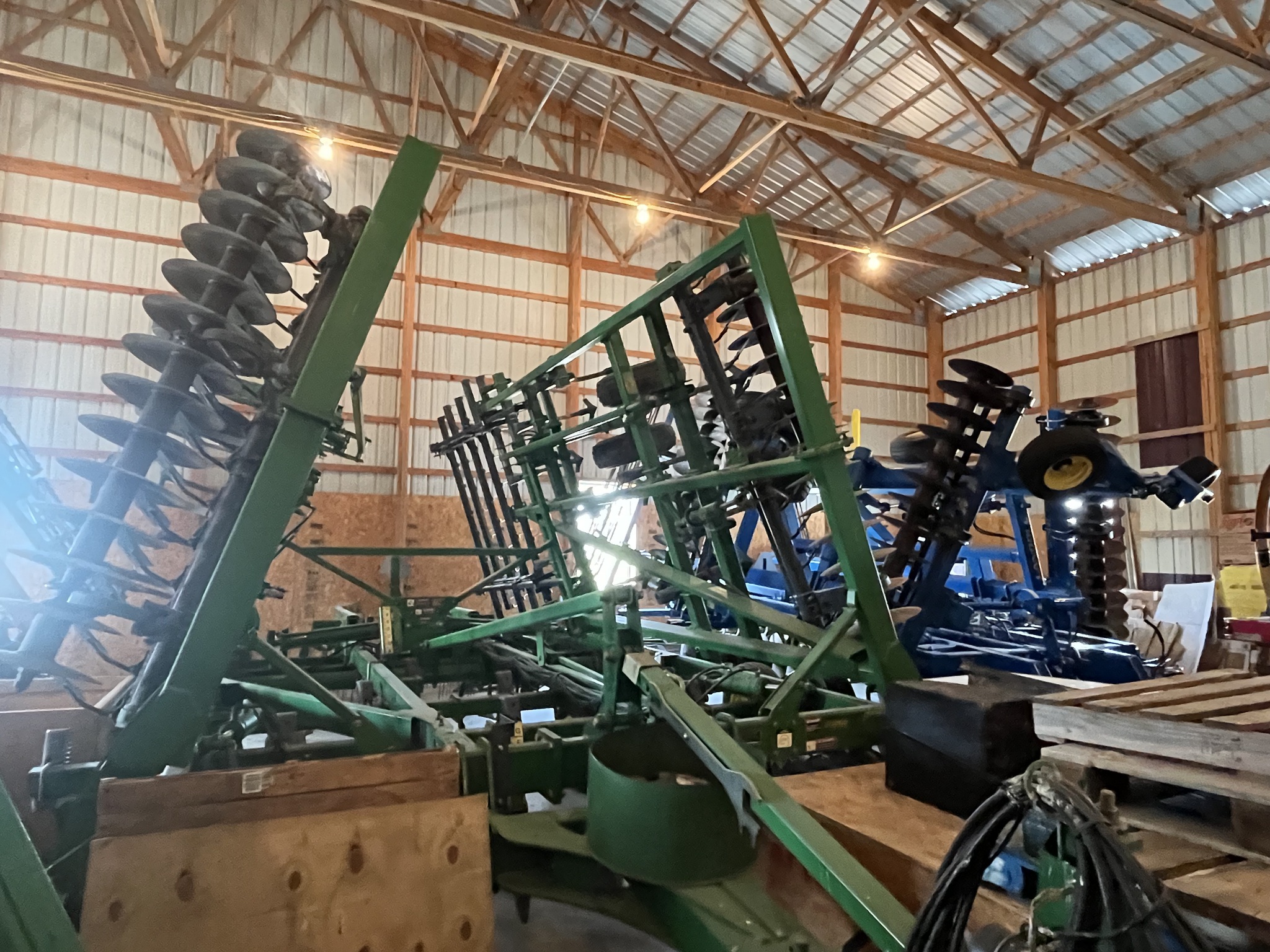 2009 John Deere 2310 Image 8