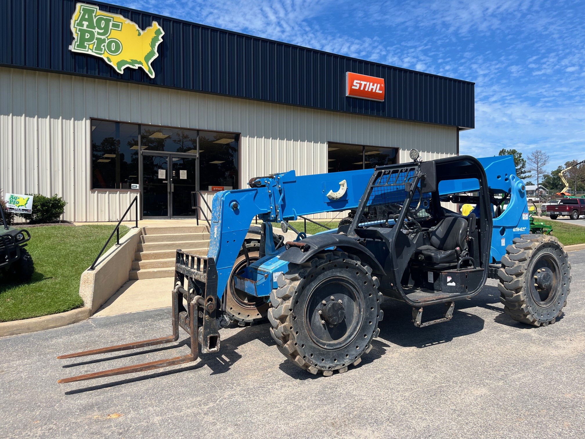 2017 Genie GTH636 Image 1