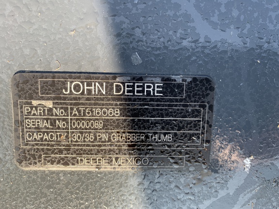 Photo of John Deere AT516068