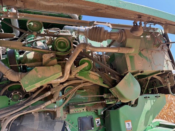 Photo of 2017 John Deere S670