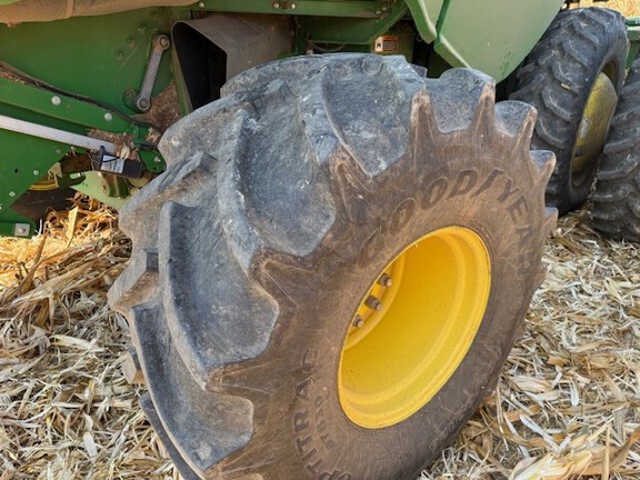 Photo of 2017 John Deere S670