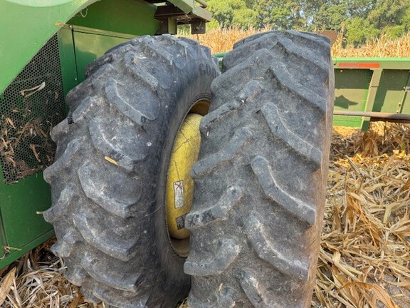Photo of 2017 John Deere S670