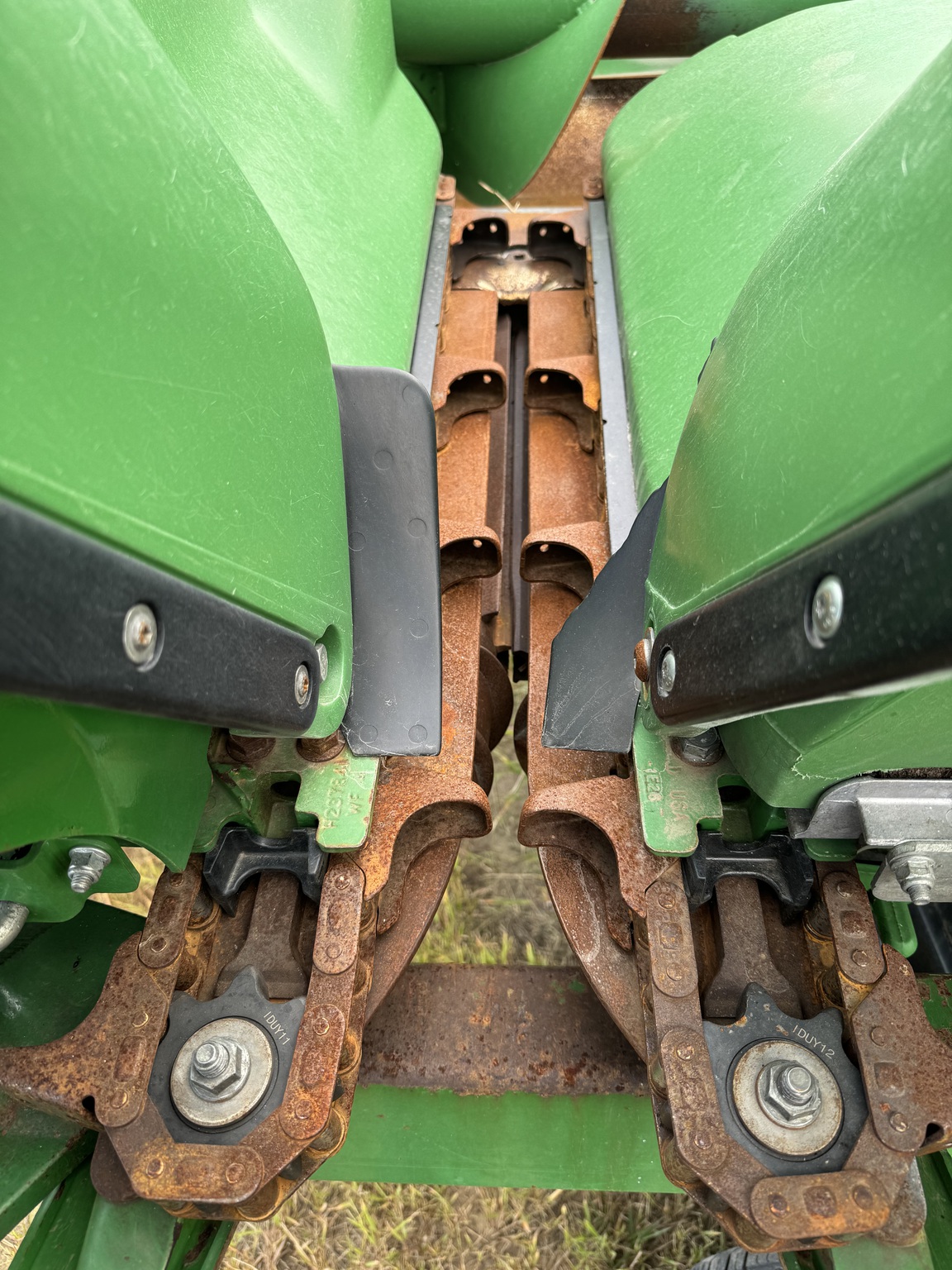 2021 John Deere C8R Image 9