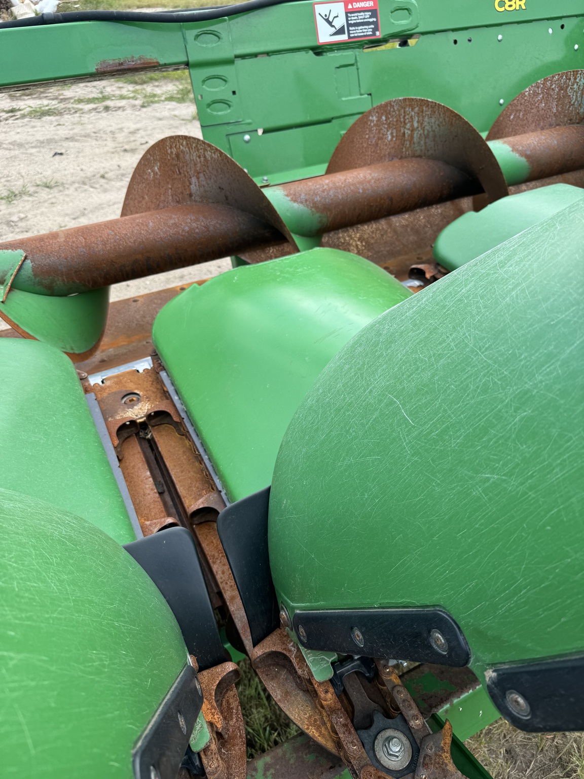 2021 John Deere C8R Image 7